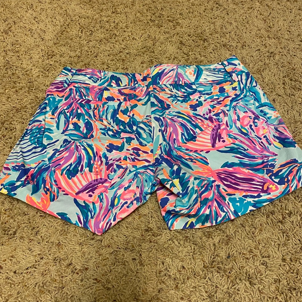 Lilly Pulitzer Callan Short. 5in Inseam. Size 6.